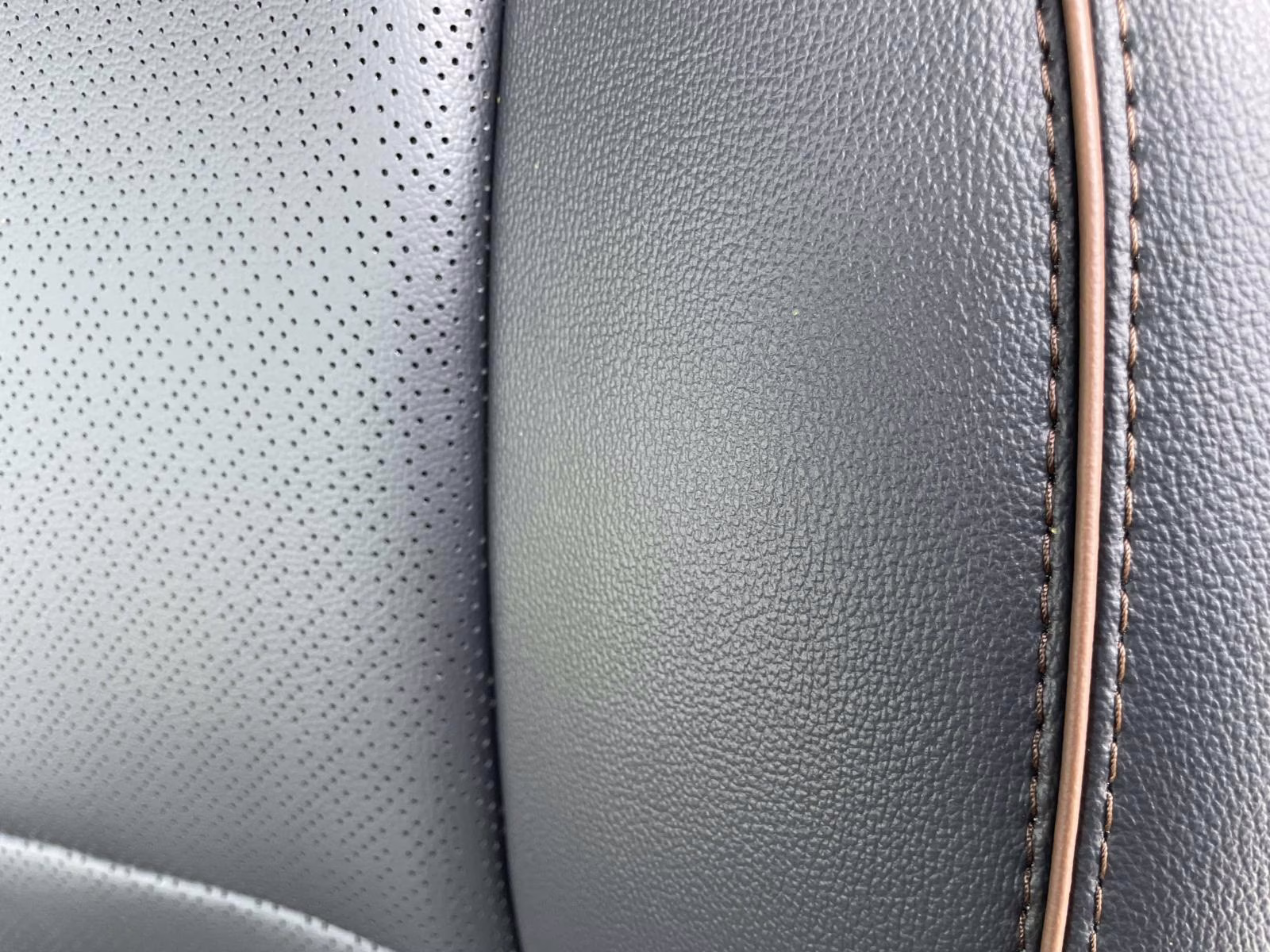 2026 White Metallic Ford Super Duty F-250 SRW Lariat 4X4 Truck