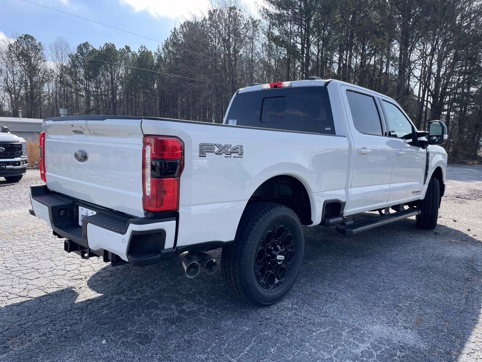 2026 White Metallic Ford Super Duty F-250 SRW Lariat 4X4 Truck