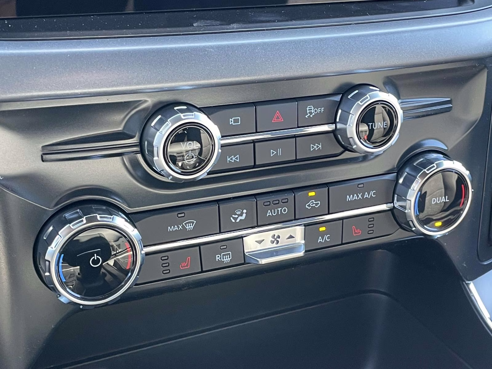 2026 Avalanche Ford F-150 XLT 4X4 Truck