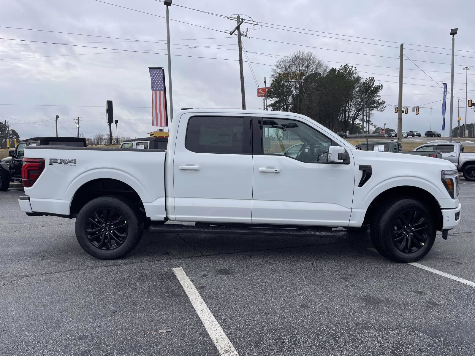 2026 Oxford White Ford F-150 Lariat 4X4 Truck