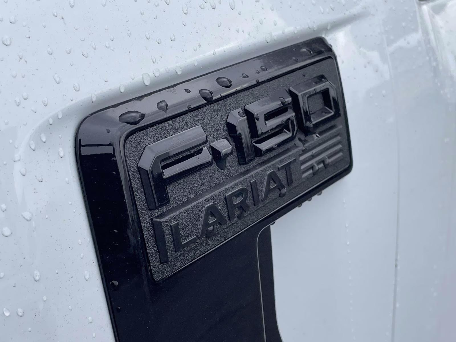 2026 Oxford White Ford F-150 Lariat 4X4 Truck