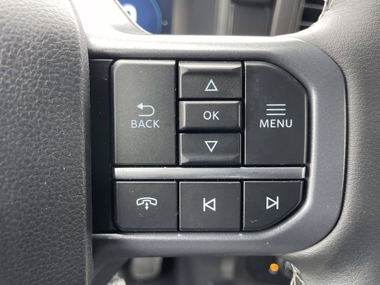 2026 Oxford White Ford F-150 Lariat 4X4 Truck