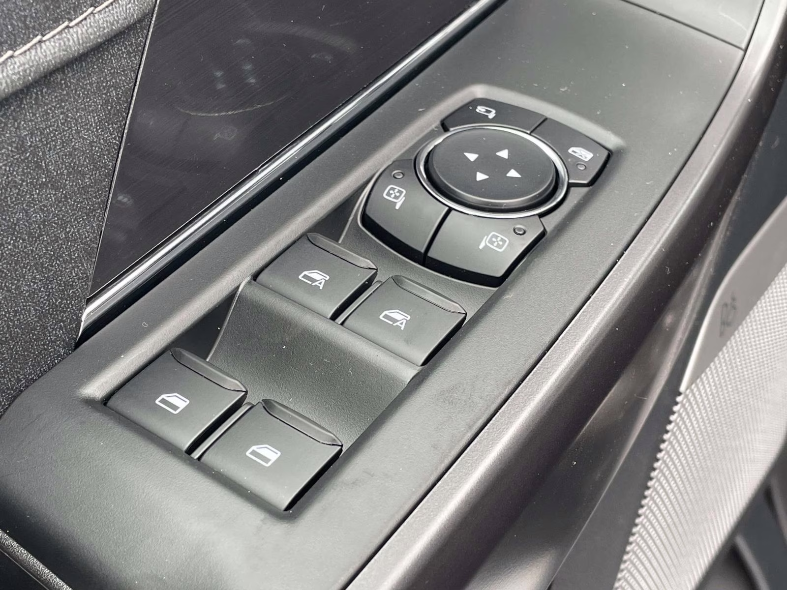 2026 Oxford White Ford F-150 Lariat 4X4 Truck