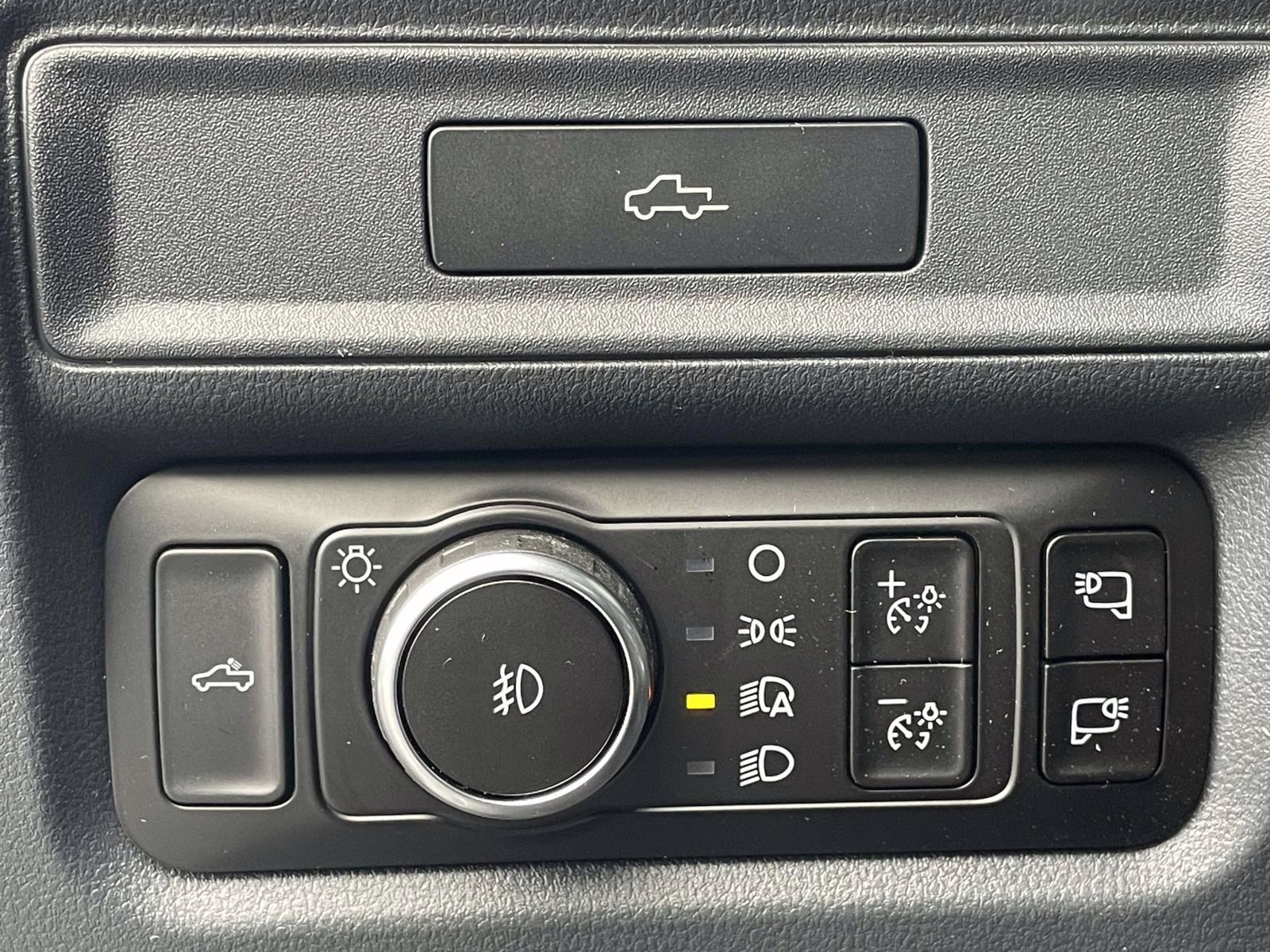 2026 Silver Metallic Ford F-150 Lariat 4X4 Truck