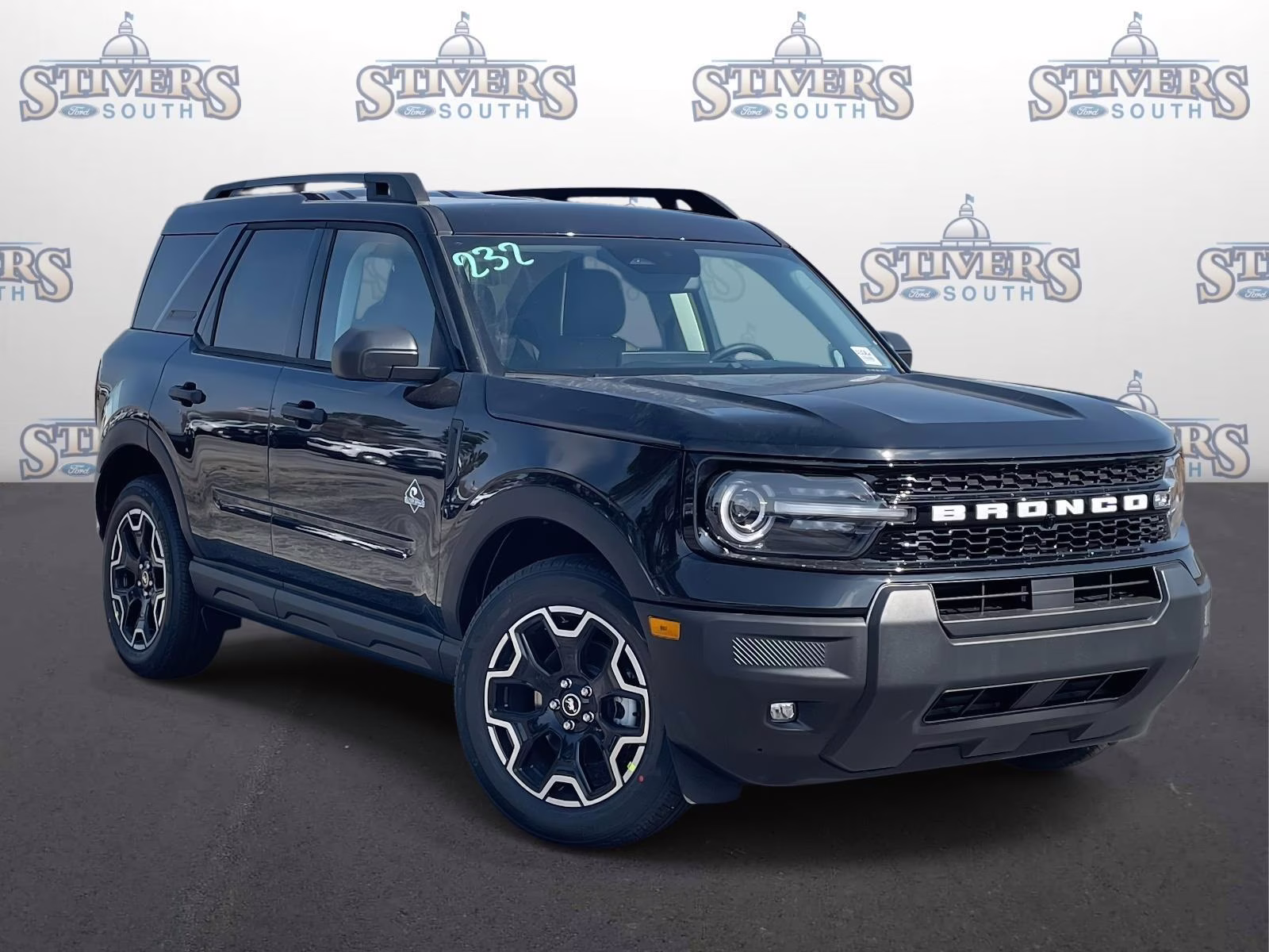 2026 Shadow Black Ford Bronco Sport Outer Banks 4X4 SUV