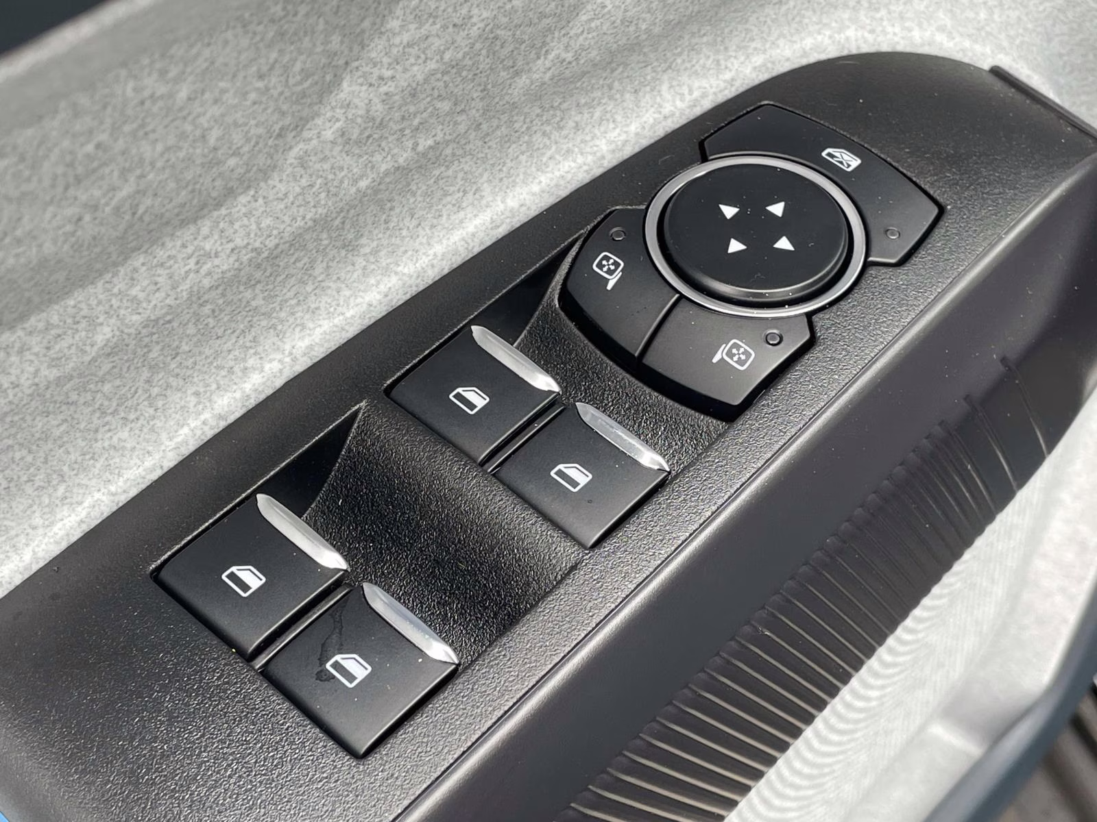 2026 Shadow Black Ford Maverick XLT AWD Truck