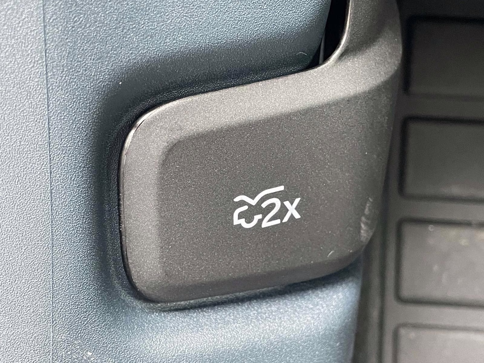 2026 White Metallic Ford Maverick XLT AWD Truck