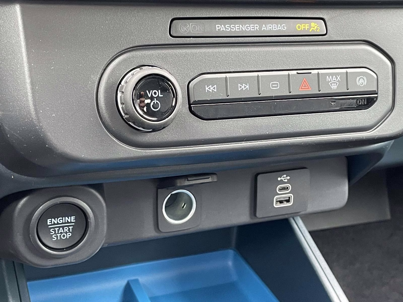 2026 White Metallic Ford Maverick XLT AWD Truck