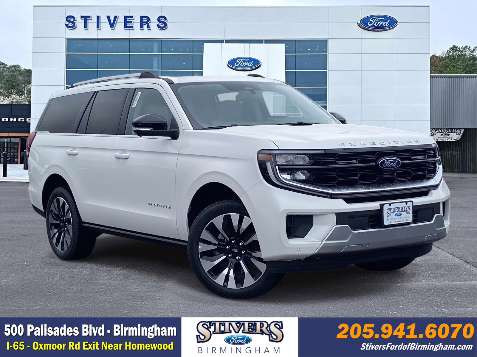 2025 Star White Metallic Tri-Coat Ford Expedition Platinum 4X4 SUV