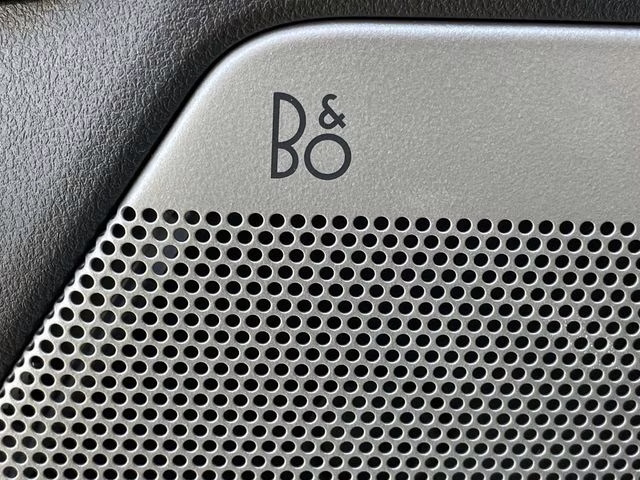 2026 White Metallic Ford Super Duty F-250 SRW Lariat 4X4 Truck