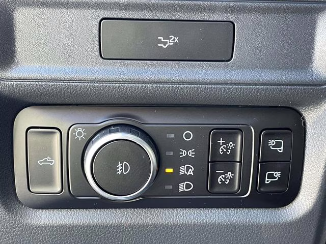 2026 Avalanche Ford F-150 XLT 4X4 Truck