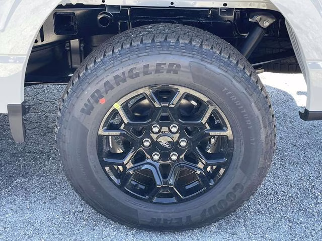 2026 Avalanche Ford F-150 XLT 4X4 Truck