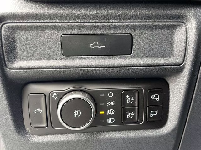 2026 Oxford White Ford F-150 Lariat 4X4 Truck