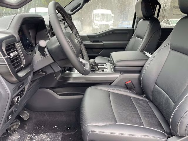 2026 Oxford White Ford F-150 Lariat 4X4 Truck