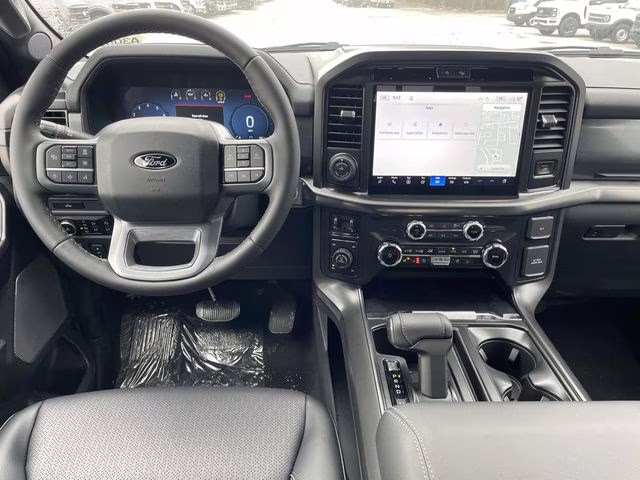 2026 Oxford White Ford F-150 Lariat 4X4 Truck