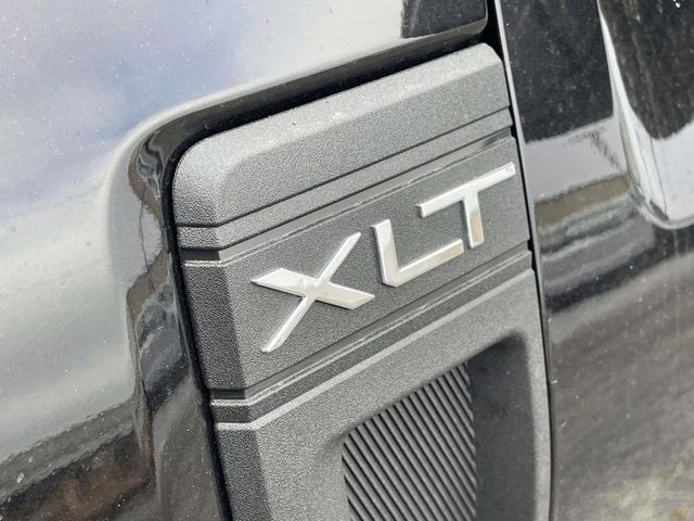 2026 Shadow Black Ford Maverick XLT AWD Truck