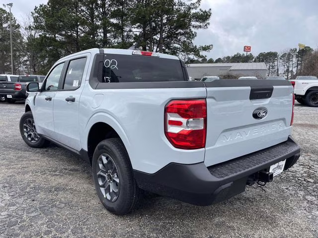 2026 White Metallic Ford Maverick XLT AWD Truck