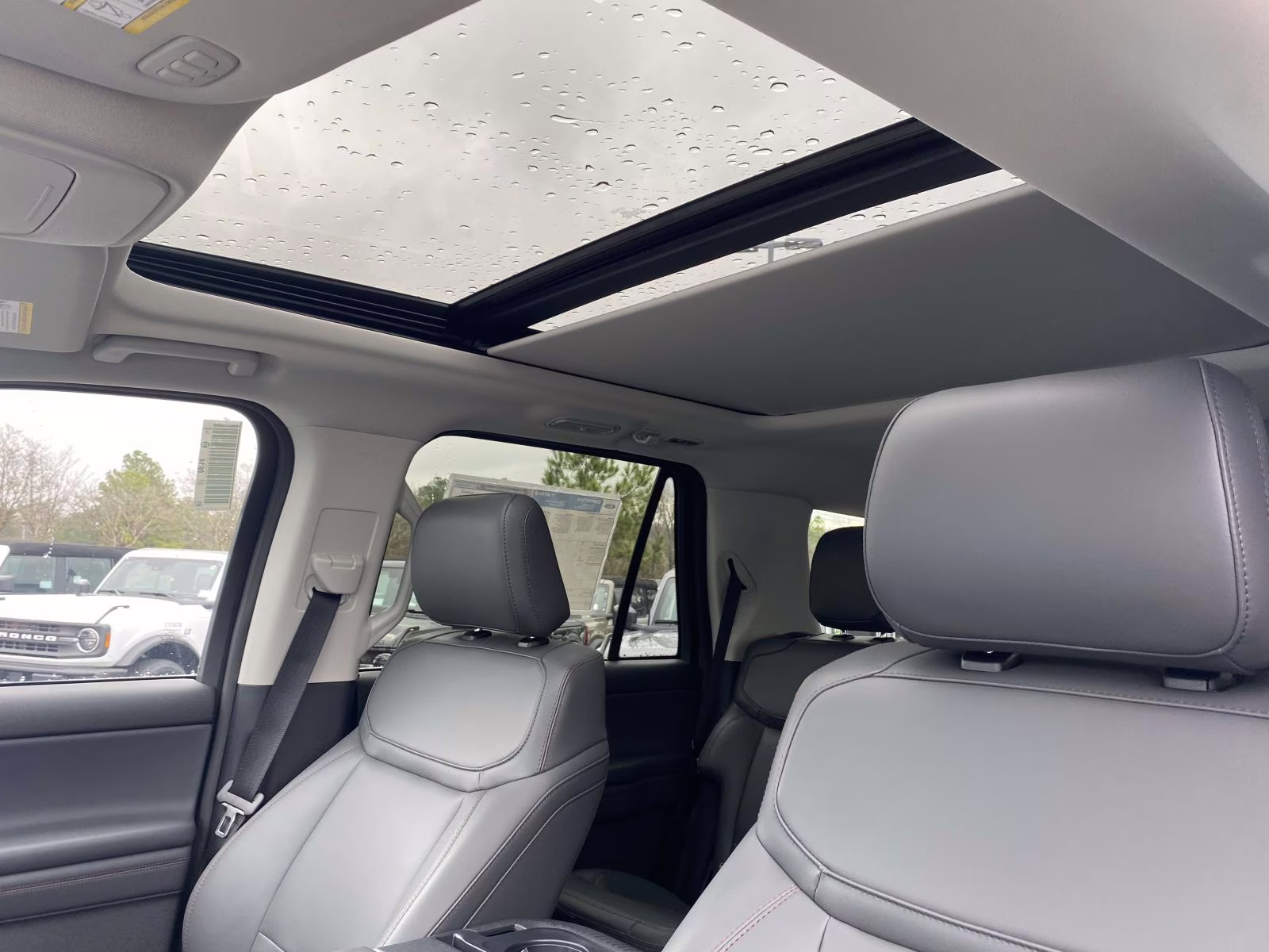 2025 Star White Metallic Tri-Coat Ford Expedition Active 4X4 SUV