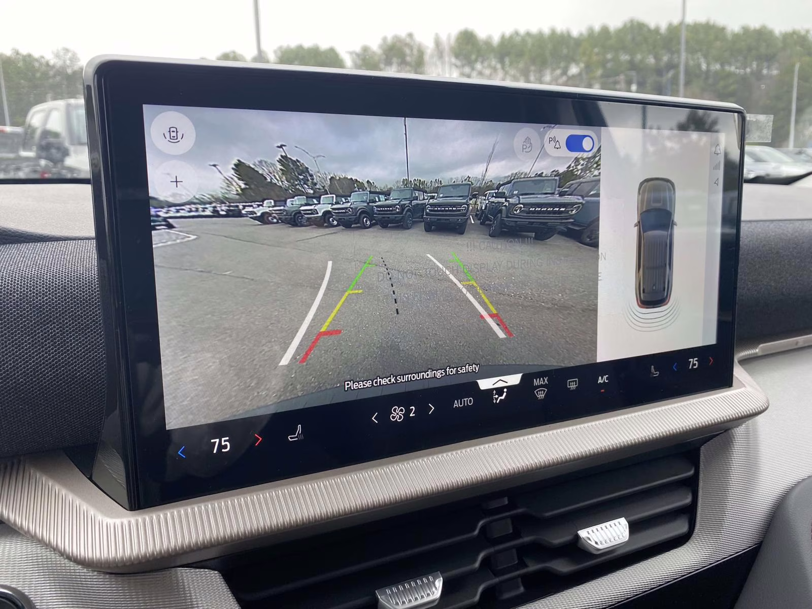 2026 White Metallic Ford Explorer Active 4X4 SUV