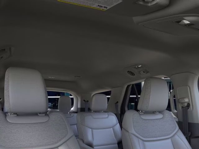 2026 Space White Metallic Ford Explorer Active 4X4 SUV