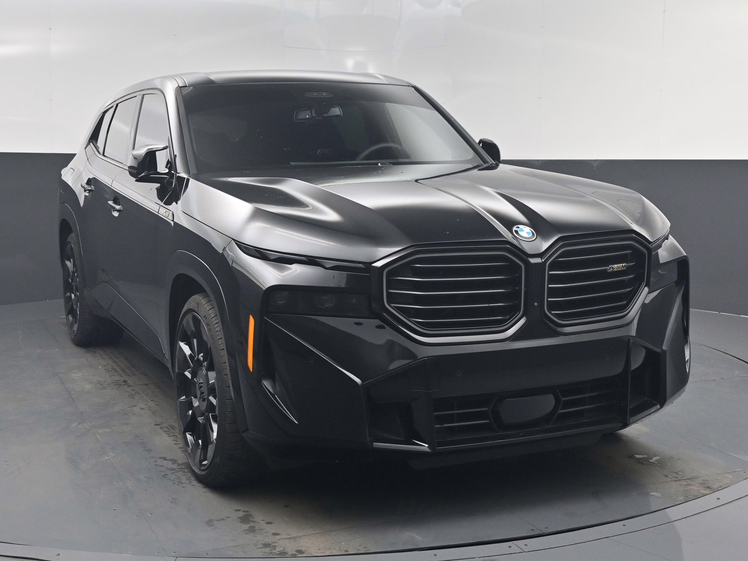 2025 Black Sapphire Metallic BMW XM Base AWD SUV