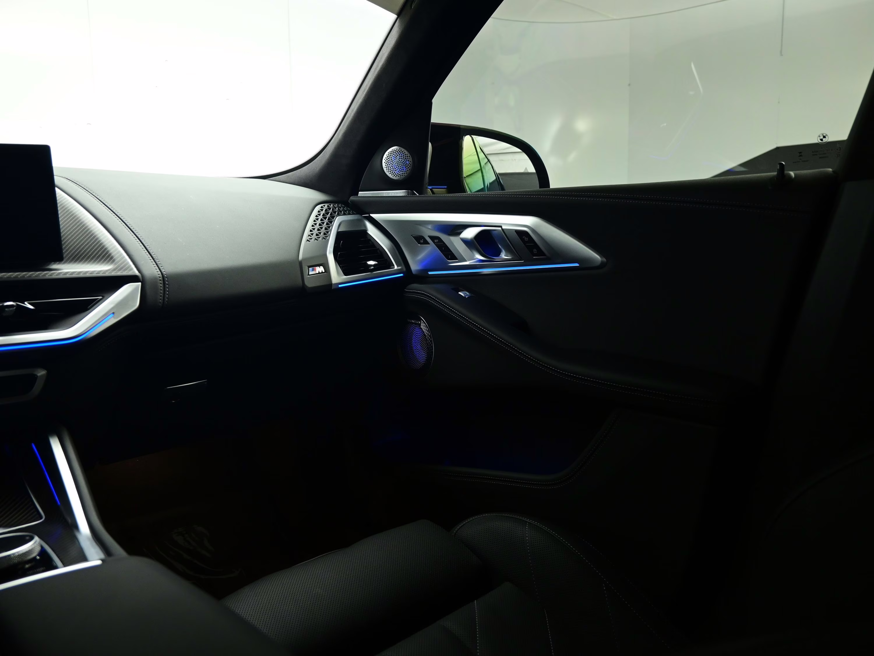 2025 Black Sapphire Metallic BMW XM Base AWD SUV