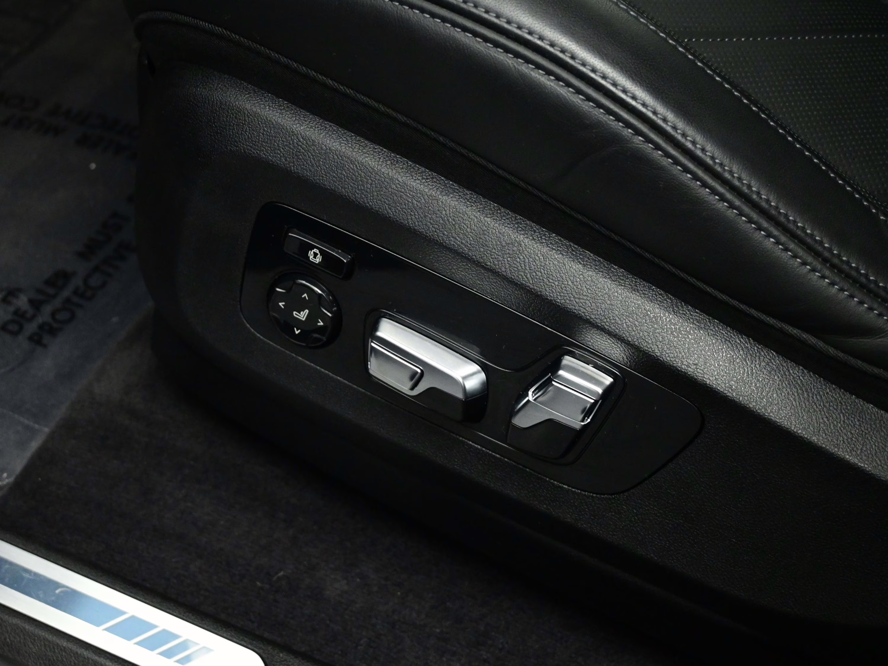 2025 Black Sapphire Metallic BMW XM Base AWD SUV