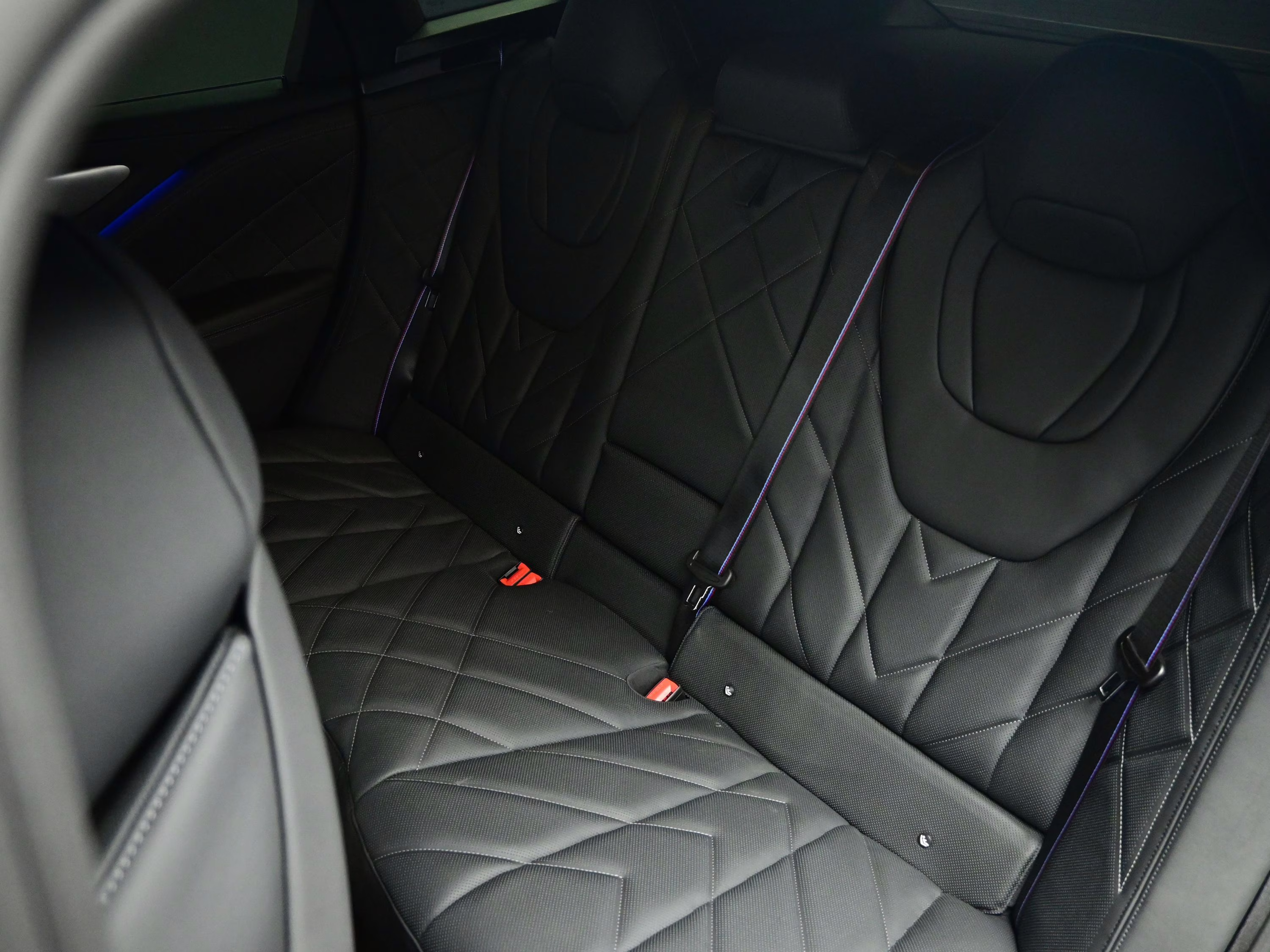 2025 Black Sapphire Metallic BMW XM Base AWD SUV