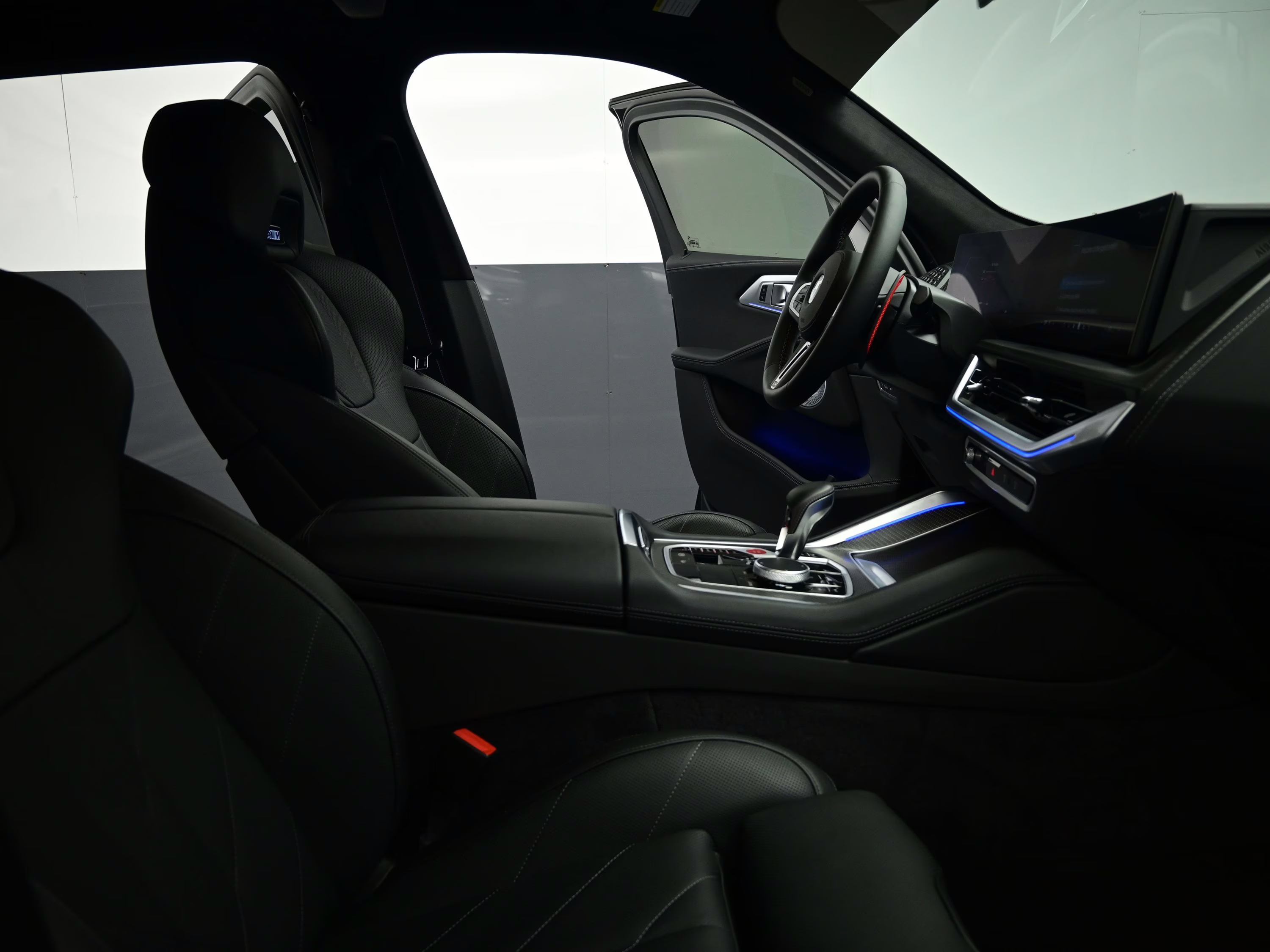 2025 Black Sapphire Metallic BMW XM Base AWD SUV