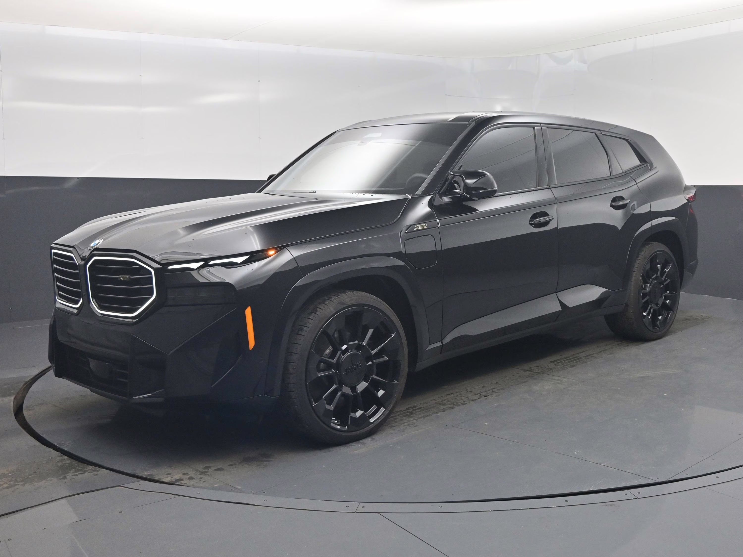 2025 Black Sapphire Metallic BMW XM Base AWD SUV