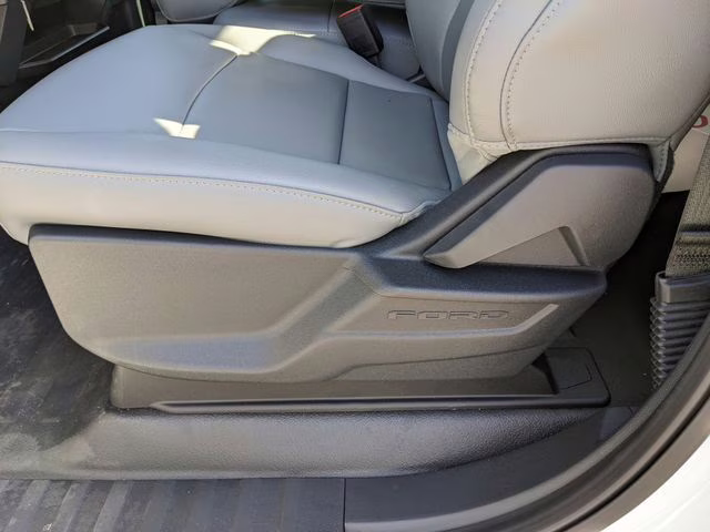 2026 Oxford White Ford F-150 XL RWD Truck