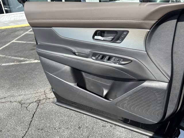 2026 Super Black Nissan Murano Platinum AWD SUV