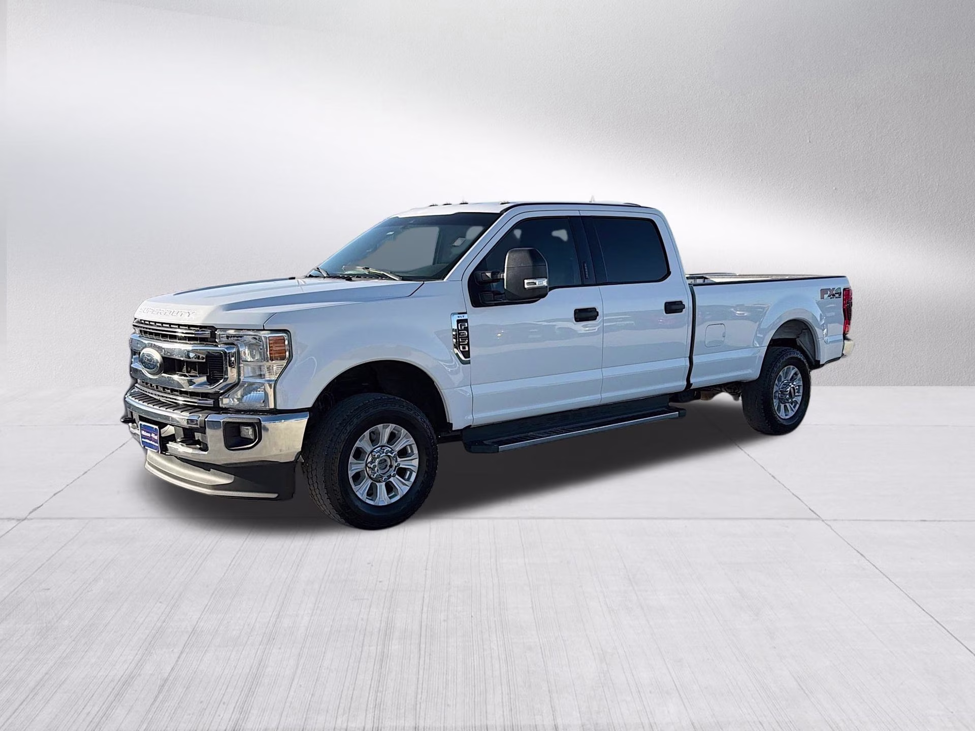 2022 Oxford White Ford Super Duty F-350 SRW XLT 4X4 Truck