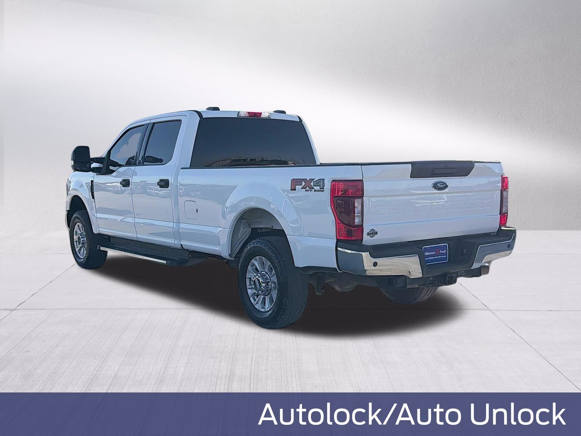 2022 Oxford White Ford Super Duty F-350 SRW XLT 4X4 Truck