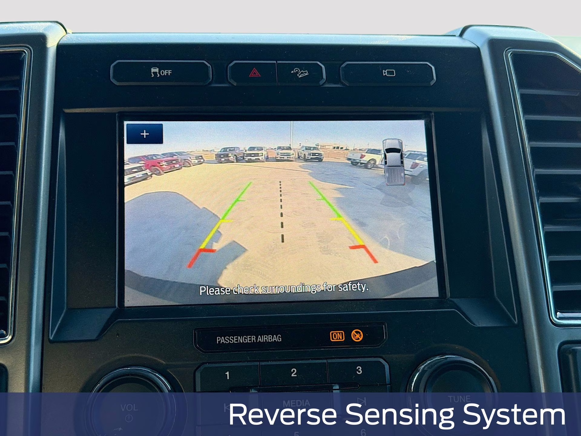 2022 Oxford White Ford Super Duty F-350 SRW XLT 4X4 Truck