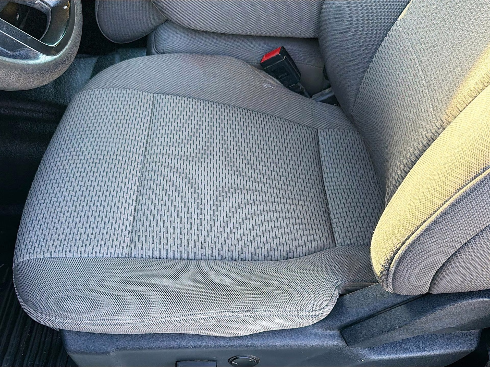 2022 Oxford White Ford Super Duty F-350 SRW XLT 4X4 Truck