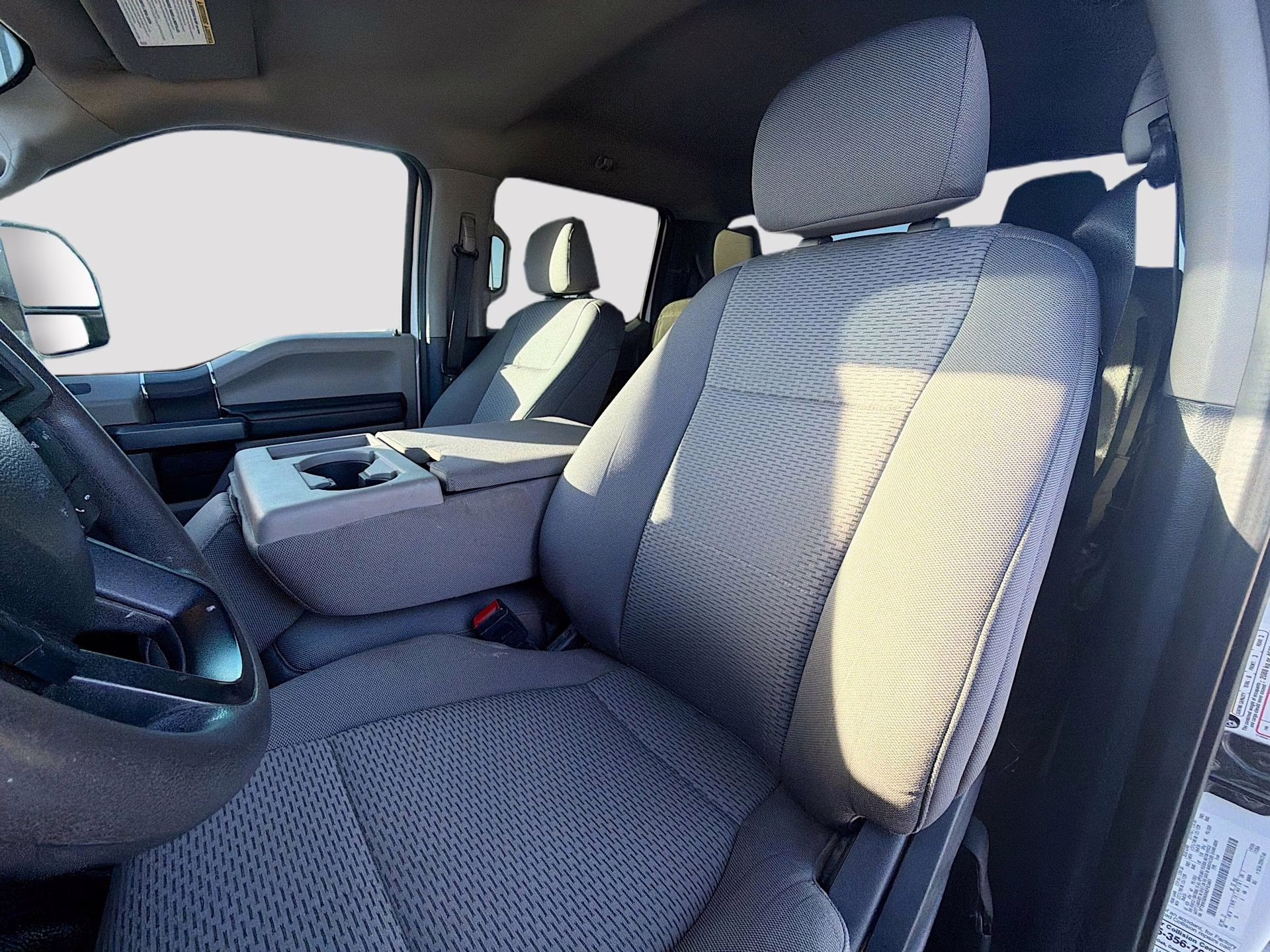 2022 Oxford White Ford Super Duty F-350 SRW XLT 4X4 Truck