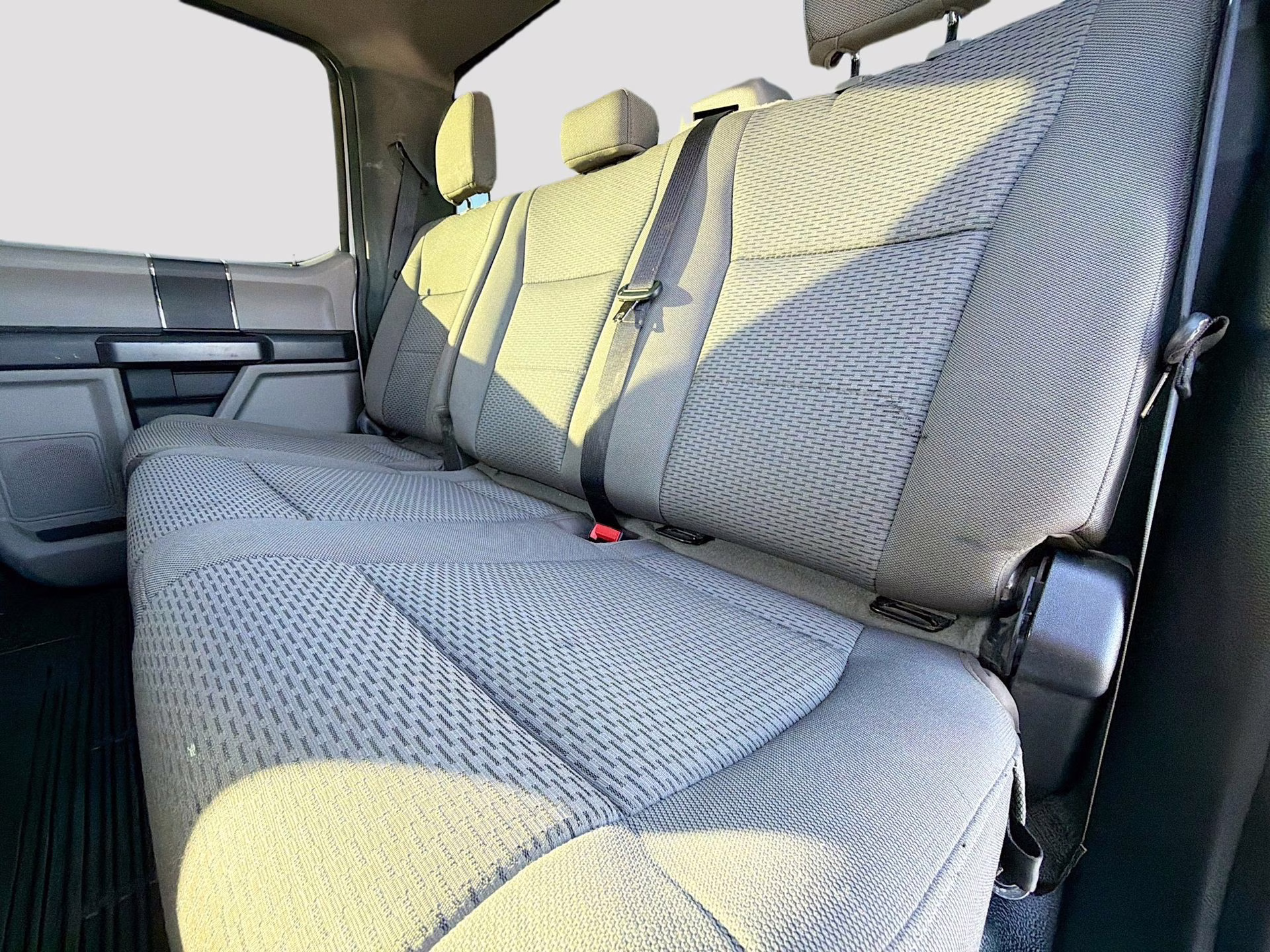 2022 Oxford White Ford Super Duty F-350 SRW XLT 4X4 Truck