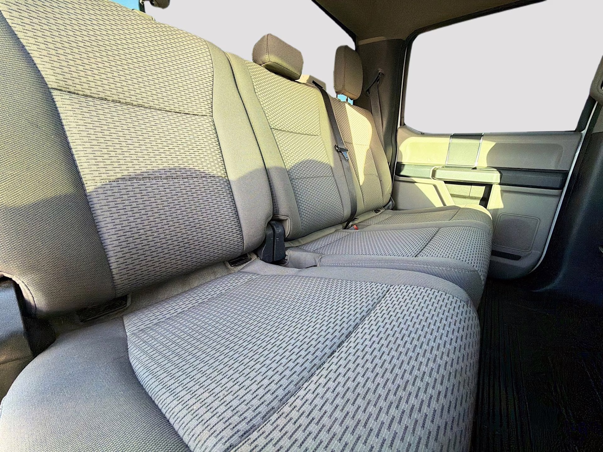 2022 Oxford White Ford Super Duty F-350 SRW XLT 4X4 Truck