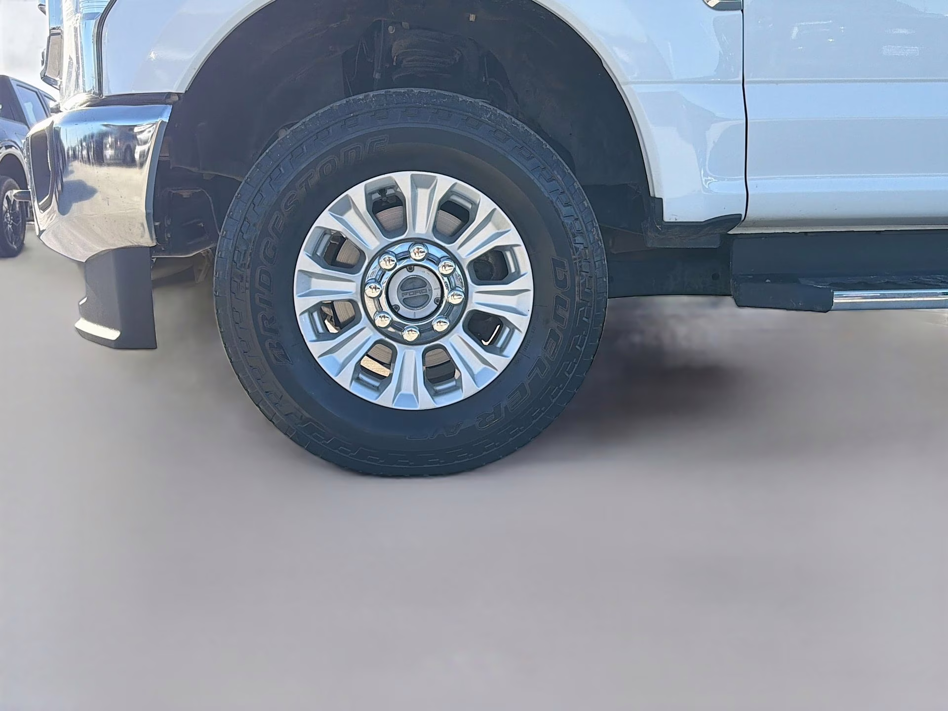 2022 Oxford White Ford Super Duty F-350 SRW XLT 4X4 Truck