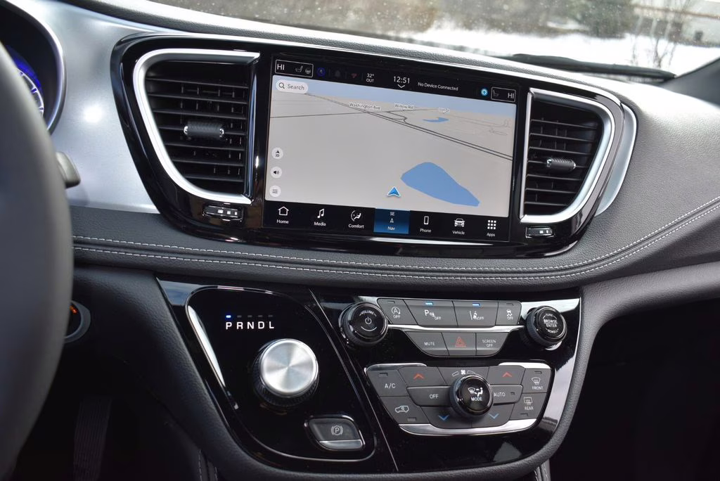 2026 Silver Mist Clearcoat Chrysler Pacifica Limited AWD Van