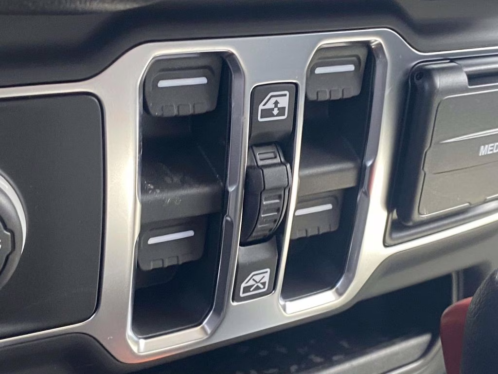 2026 granite crystal metallic clearcoat Jeep Wrangler Sport 4X4 SUV