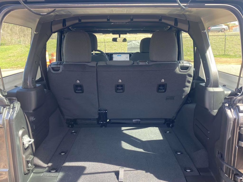 2026 granite crystal metallic clearcoat Jeep Wrangler Sport 4X4 SUV