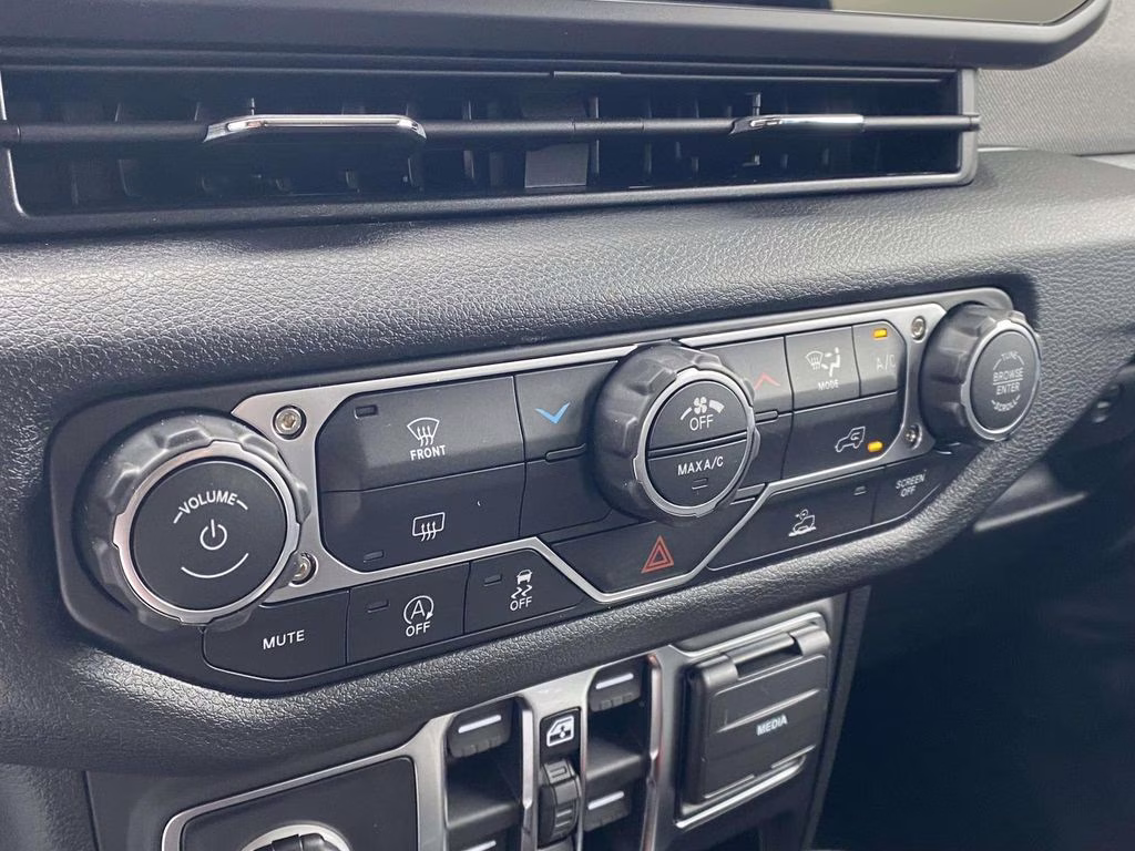 2026 Anvil Clear Coat Jeep Wrangler Sport 4X4 SUV