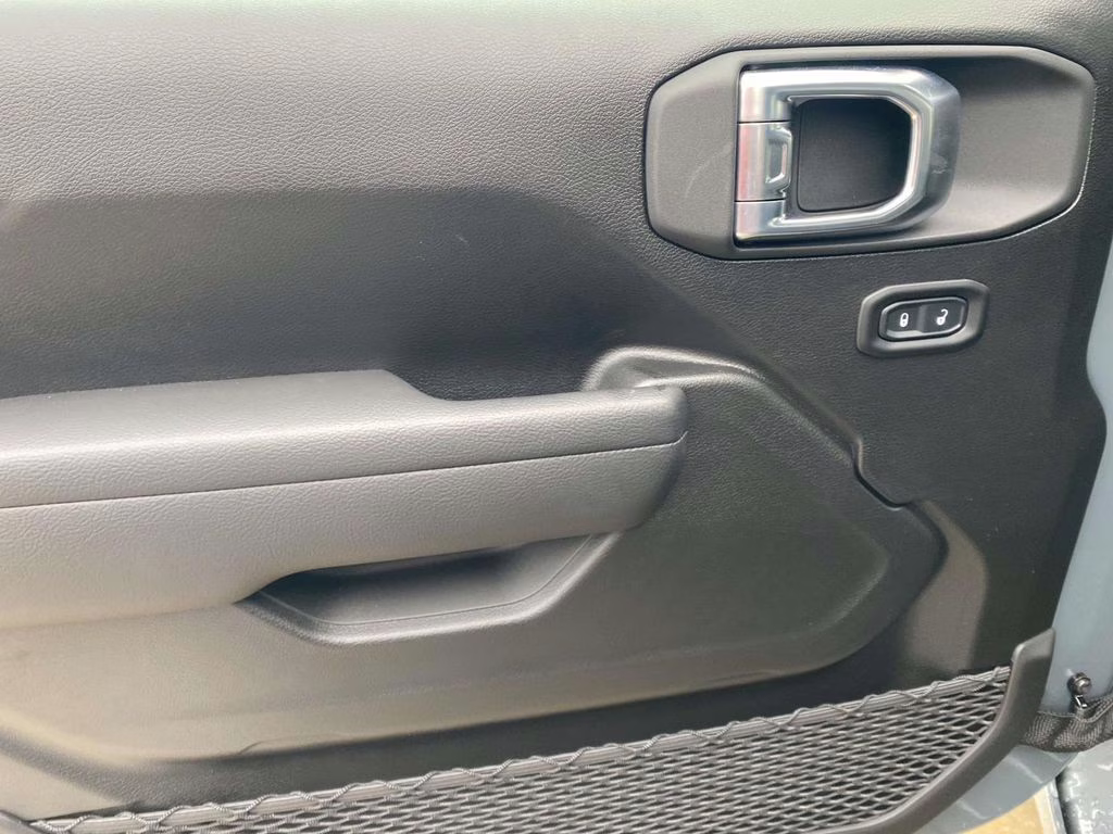 2026 Anvil Clear Coat Jeep Wrangler Sport 4X4 SUV