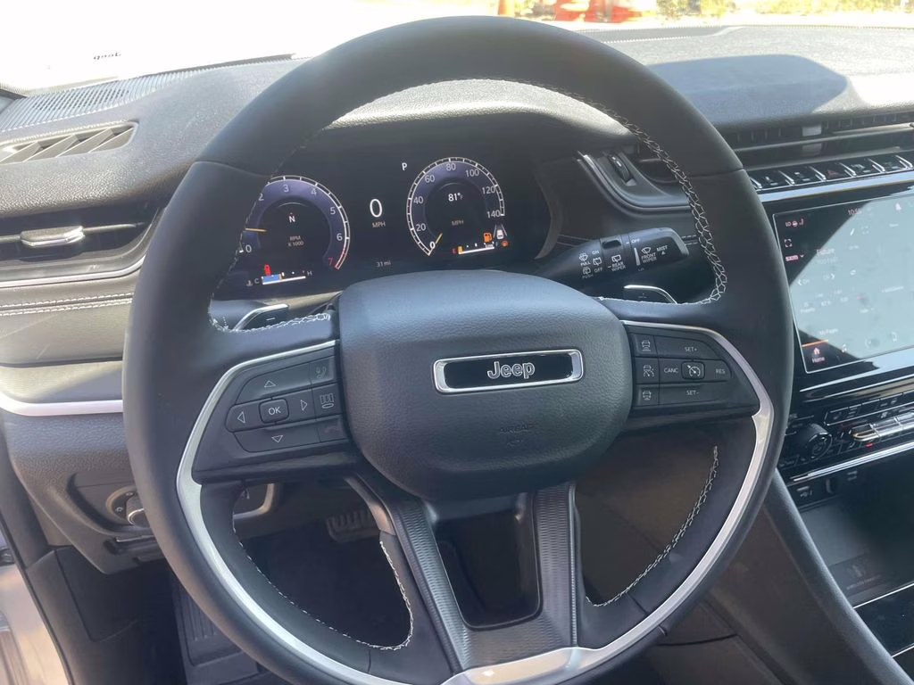 2025 Silver Zynith Jeep Grand Cherokee Altitude X 4X4 SUV