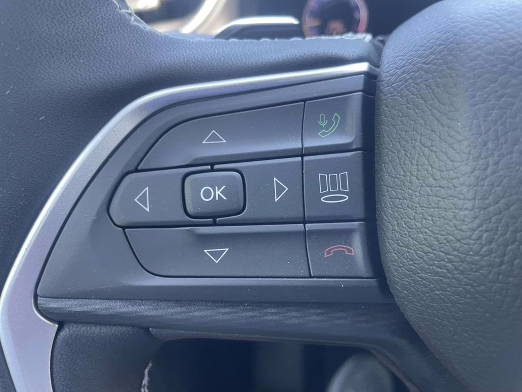 2025 Silver Zynith Jeep Grand Cherokee Altitude X 4X4 SUV