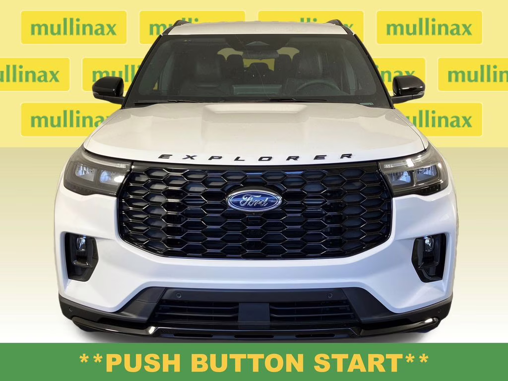 2026 Star White Metallic Tri-Coat Ford Explorer ST-Line RWD SUV