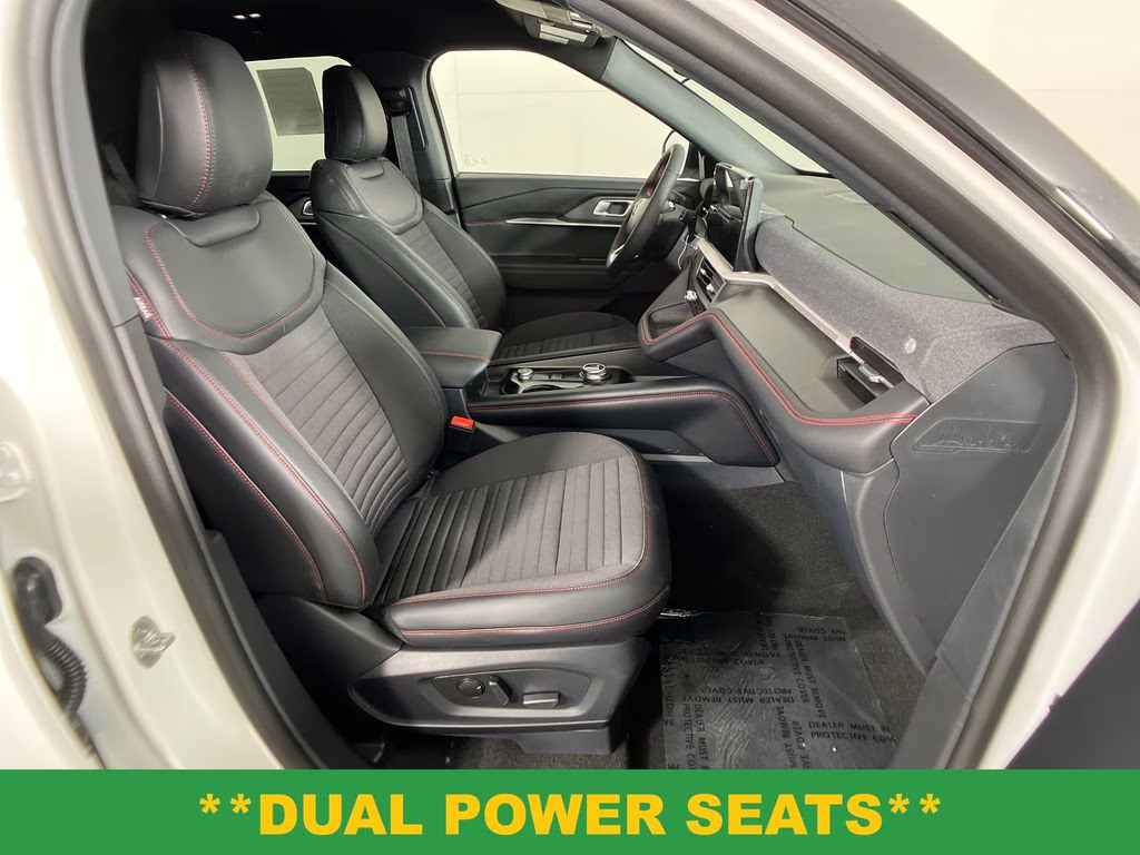 2026 Star White Metallic Tri-Coat Ford Explorer ST-Line RWD SUV