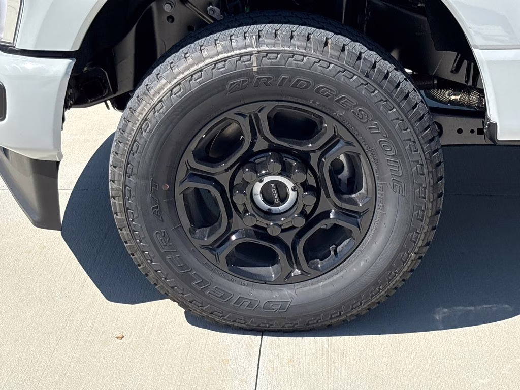 2026 Avalanche Ford Super Duty F-250 SRW STX 4X4 Truck
